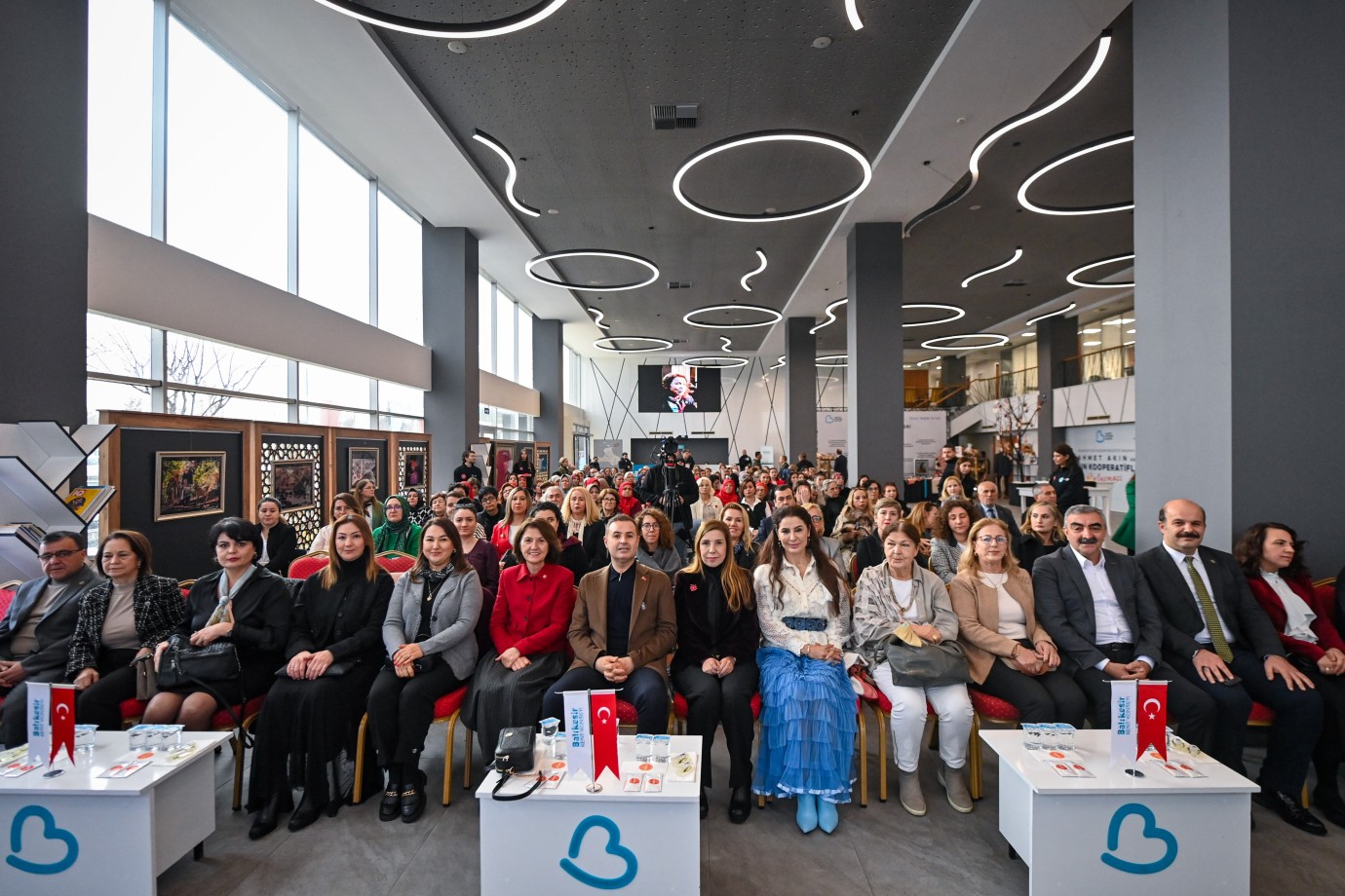 Balıkesir Büyükşehir Belediye Başkanı Ahmet Akın: Kadınları güçlendireceğiz