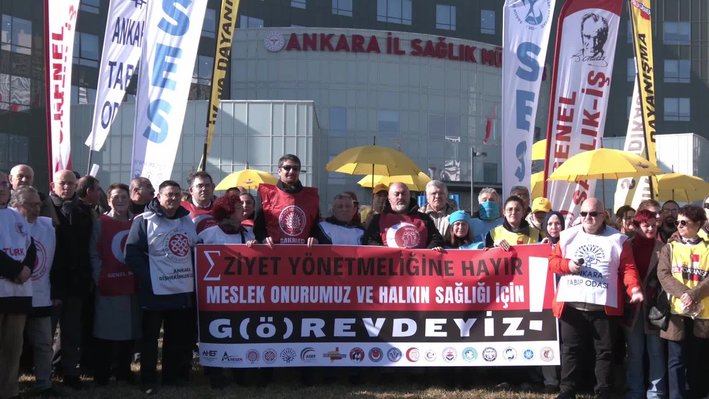 Sağlık çalışanları Aile Hekimliği Yönetmeliği’ne karşı Ankara’da birleşti