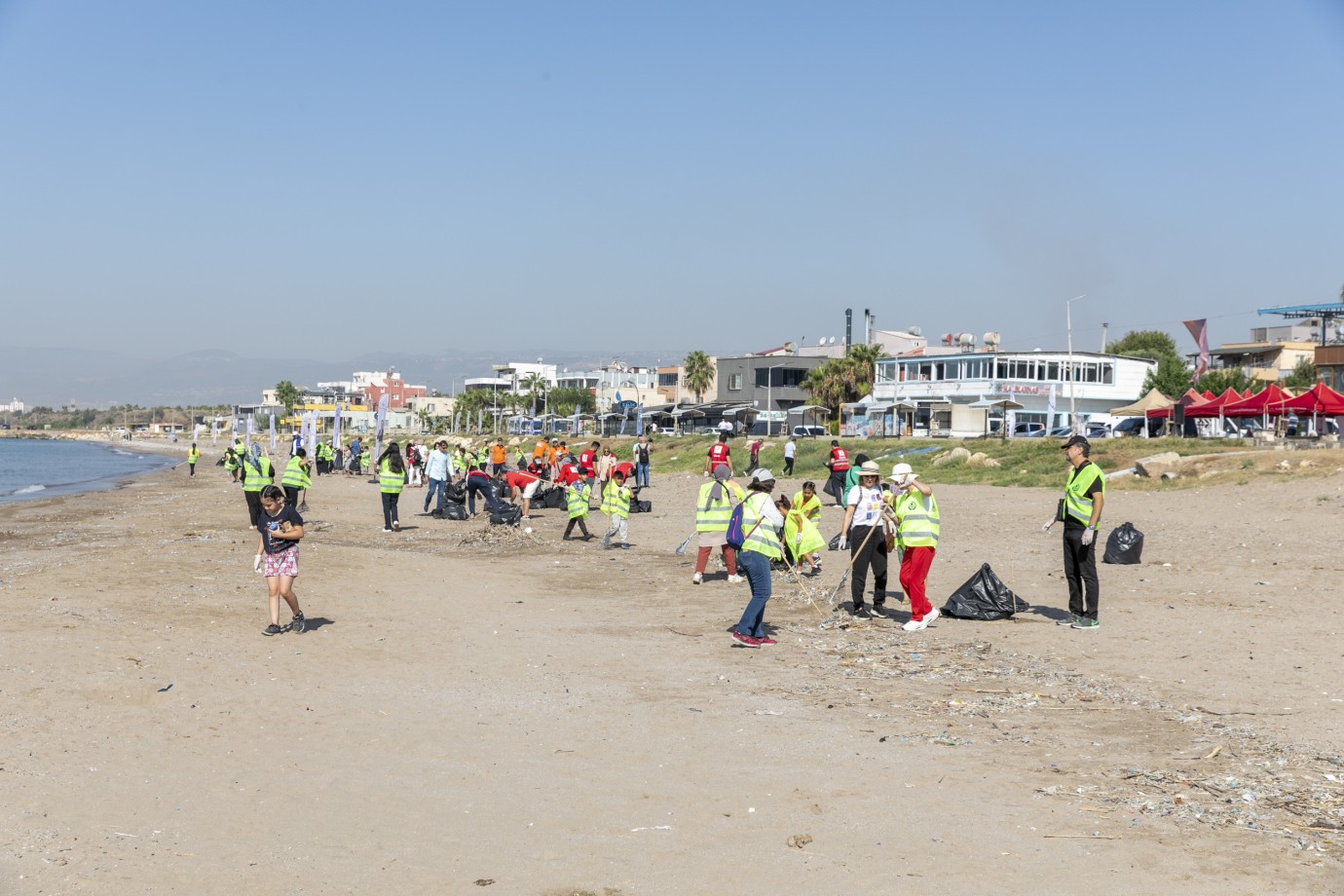 Mersin Büyükşehir Belediyesi'nden “Plastiksiz Kıyılar için Birleş!” projesi 