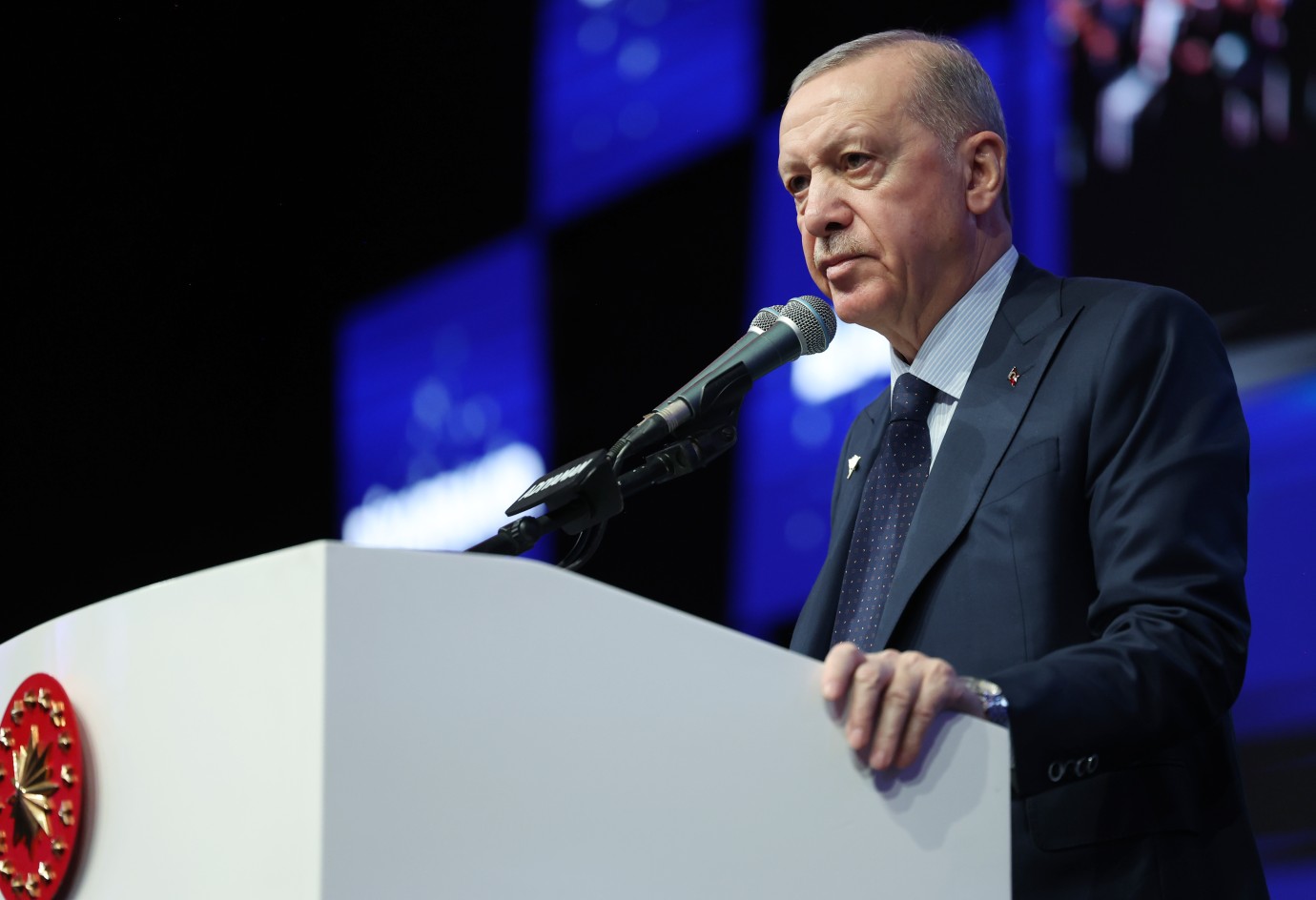 Cumhurbaşkanı Erdoğan: Milli güvenliğimize tehdit oluşturan tüm yapılarla mücadelemizi sürdüreceğiz