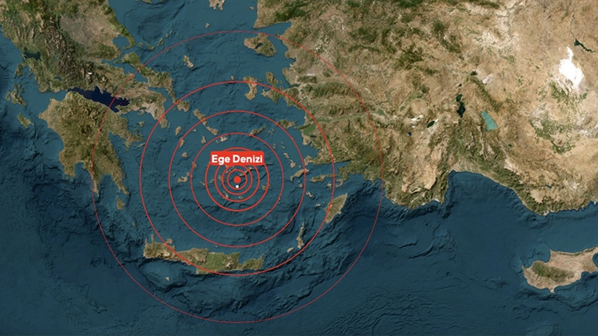 Ege Denizi'nde 5,1 büyüklüğündeki deprem İzmir, Aydın, Muğla ve Balıkesir'de hissedildi!