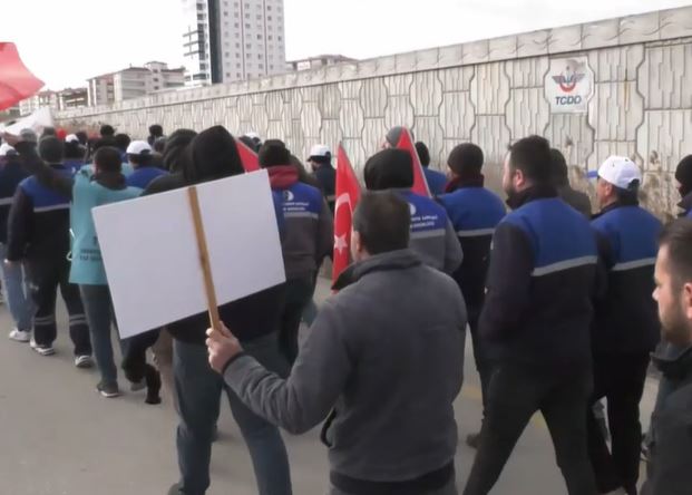 Madenciler Yürüyor: Çayırhan İşçileri Özelleştirmeye Karşı Ankara Yolunda