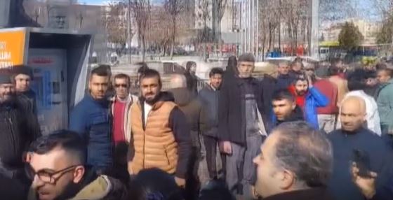 Gaziantep’te İşçi Eylemine Polis Müdahalesi