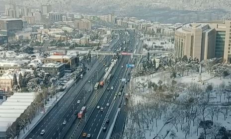 İstanbul’da Kar Yağışı Trafiği Rahatlattı: Sabah Yoğunluğu Yüzde 20’ye Düştü