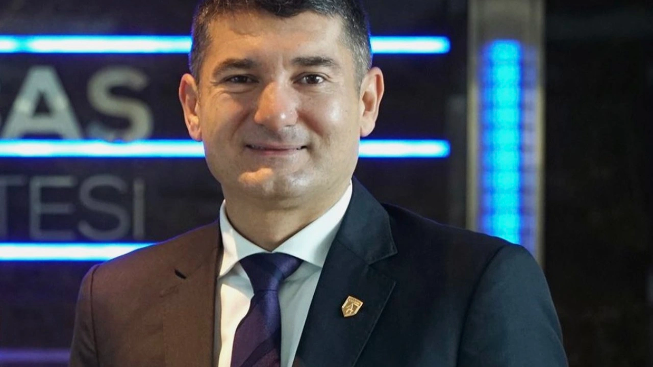 Prof. Dr. Çağrı Erhan kimdir? (Cumhurbaşkanı Başdanışmanı ve Büyükelçi)