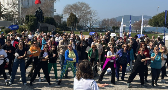 İBB'nin 8 Mart Etkinliği: Kadınlar, Büyükada’da Spor ve Dansla Buluştu