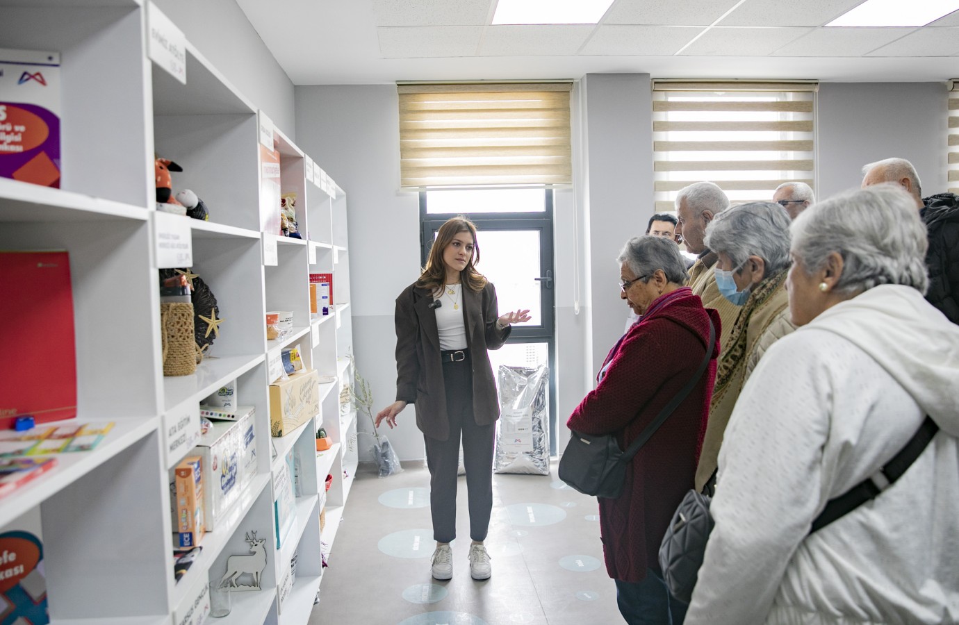 Mersin Büyükşehir Belediyesi, Emekli Evi Üyelerine Sosyal Hizmetlerini Tanıttı