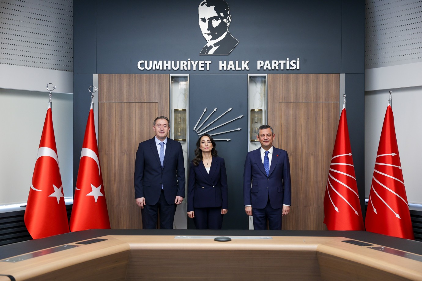 CHP ve DEM Parti Arasında Kritik Görüşme