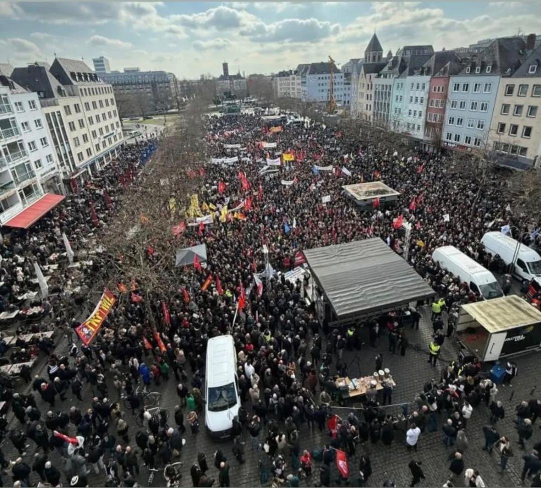 Avrupa'daki Aleviler Suriye'deki Alevi katliamını protesto etti!