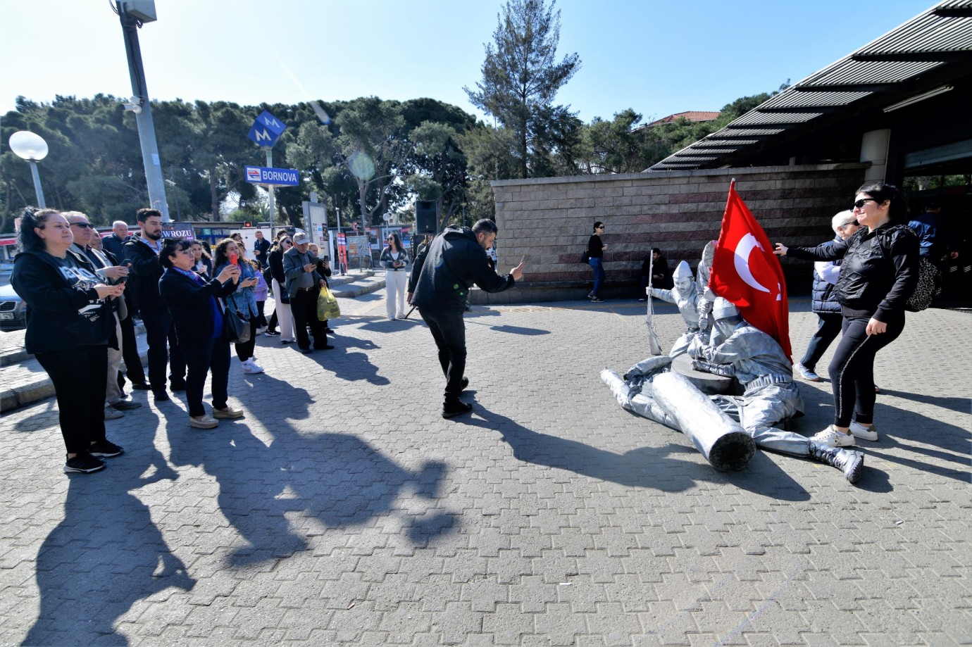 Bornova'da 18 Mart Coşkusu: Çanakkale Ruhuyla Duygu Dolu Anlar