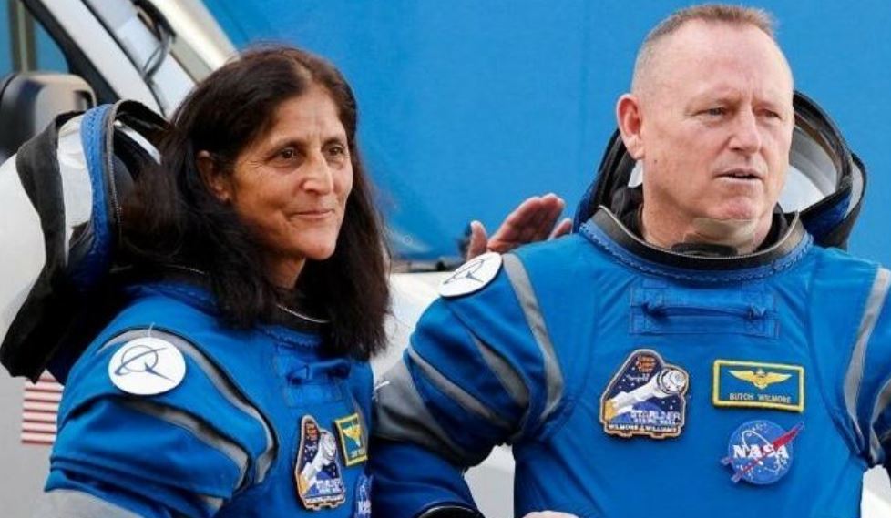 Nasa Astronotları, Dokuz Aylık Mahsur Kalmanın Ardından Dünya'ya Döndü