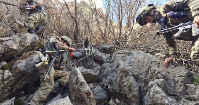 Komandolar nefes aldırmıyor! PKK'ya ağır darbe