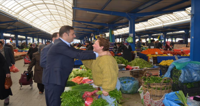 CHP'Lİ AHMET AKIN:İTHAL ÜRÜNLERİ TANZİMLERDE SATIYORLAR, EL İNSAF!