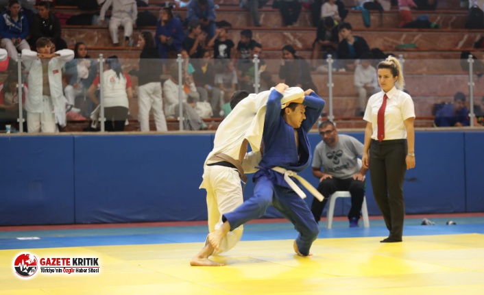 Kıymetli Hocaların Anısına Judo Turnuvası Düzenlendi!