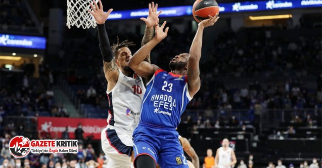 Anadolu Efes, CSKA Moskova'yı yenemedi