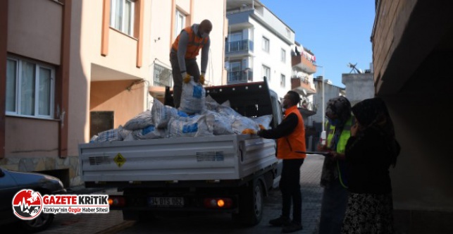 Kuşadası Belediyesi’nden 2500 Aileye Yakacak Yardımı