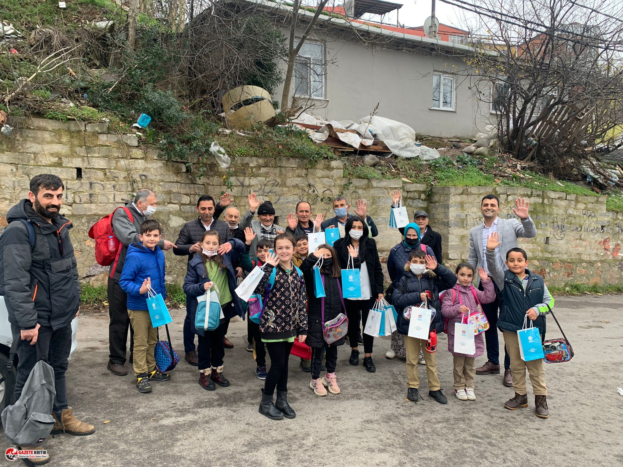 Maltepe Belediyesi’nden 350 çocuğa yılbaşı hediyesi