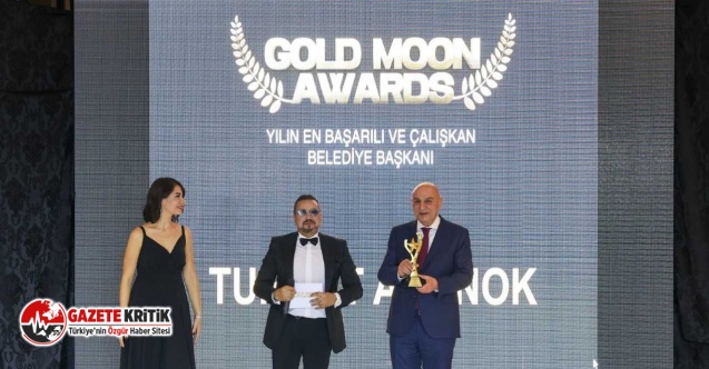 TURGUT ALTINOK “YILIN EN BAŞARILI VE EN ÇALIŞKAN BELEDİYE BAŞKANI” ÖDÜLÜNE LAYIK GÖRÜLDÜ