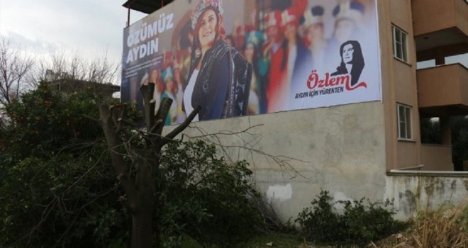 Çerçioğlu'nun afişi için ağaç kesilmesine tepki: Hakkımı arayacağım, yazık günah değil mi?