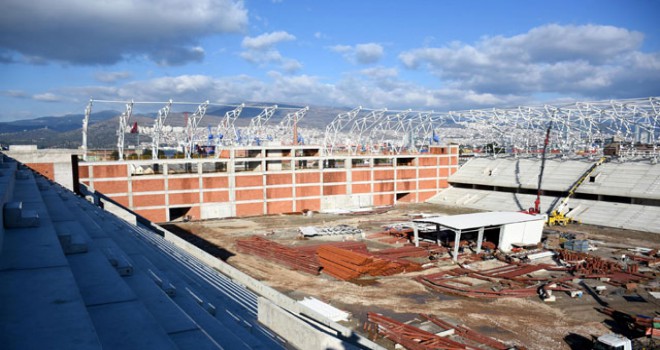 İzmir'de yeni yıla yeni statlar