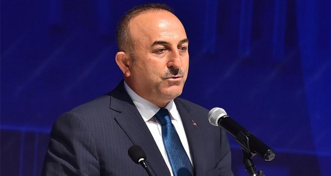 Çavuşoğlu: 'Esad, El Nusra bahanesiyle muhalifleri vuruyor'