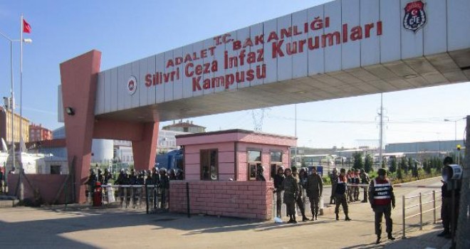 Silivri'de şaka gibi uygulama: 'Sohbet hakkın var ama yalnız kullanabilirsin'