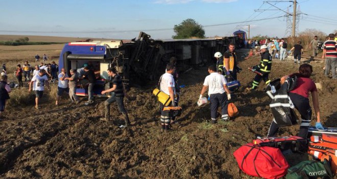 Çorlu'daki tren kazasına yayın yasağı getirildi