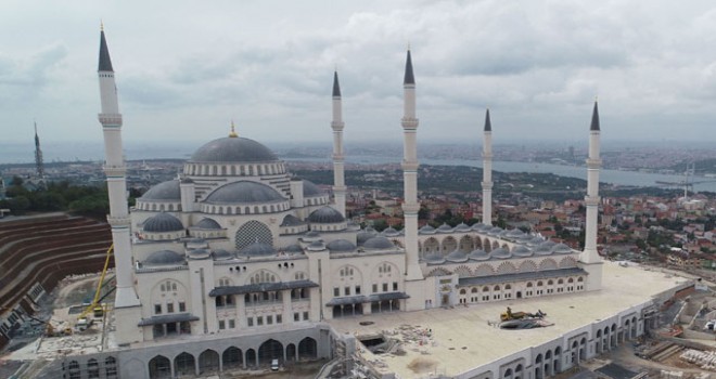 Havadan görüntülerle sona gelinen Çamlıca Camii