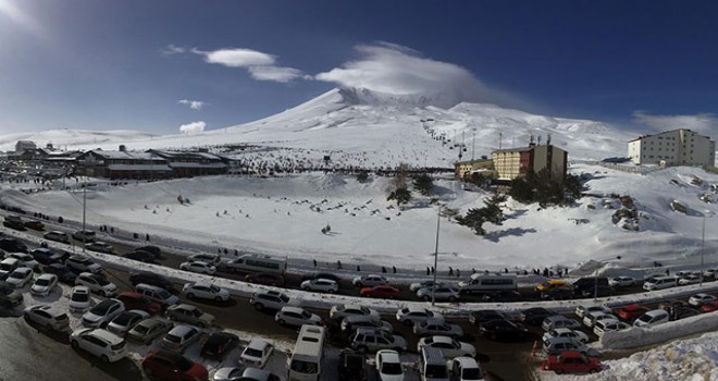 Erciyes'e hafta sonu 125 bin ziyaretçi