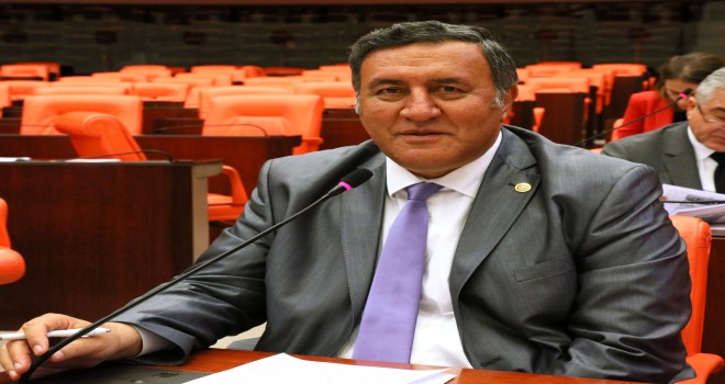 GÜRER: ÇİFTÇİ MALLARINI KORUMA KANUNUNU DA ARAP SAÇINA ÇEVİRDİLER