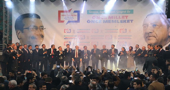 AK Parti'nin Diyarbakır belediye başkan adayları açıklandı