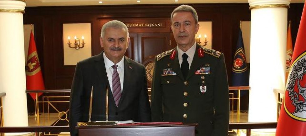  Ankara'da Binali Yıldırım Hulusi Akar zirvesi