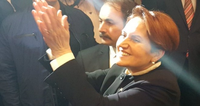 Ataol Behramoğlu: Akşener genel başkanlığı hak ediyor