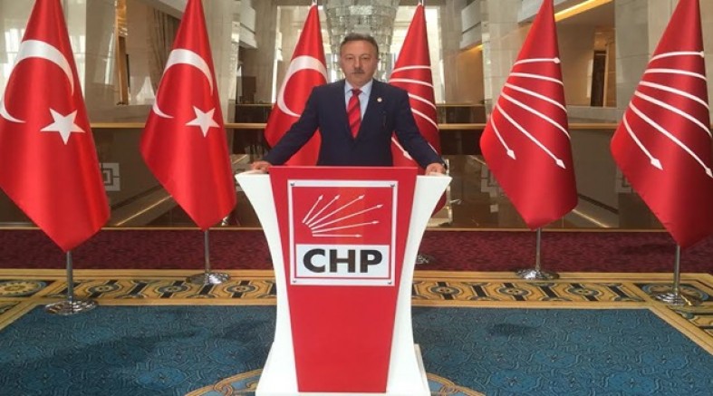 CHP'Lİ BAYIR, İZMİR'DEKİ KAMU HASTANELERİNDE DAĞITILAN O BROŞÜRLERİ SORDU