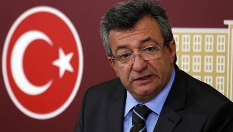 CHP'li Engin Altay: 9-10 yaşındaki çocukları mecburi tutarak, 'evet' propagandası dinletmek ahlaksızlıktır