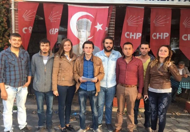 CHP MANİSA GENÇLİK KOLLARI YÖK'Ü BOŞ GEÇMEDİ