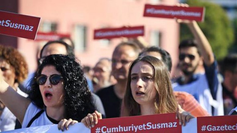 Cumhuriyet davası başladı... İşte yaşananlar