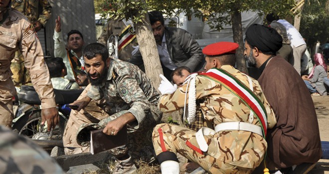 Ahvaz'da askeri geçit törenine saldırı: İran, ABD ve Suudi Arabistan'ı suçladı