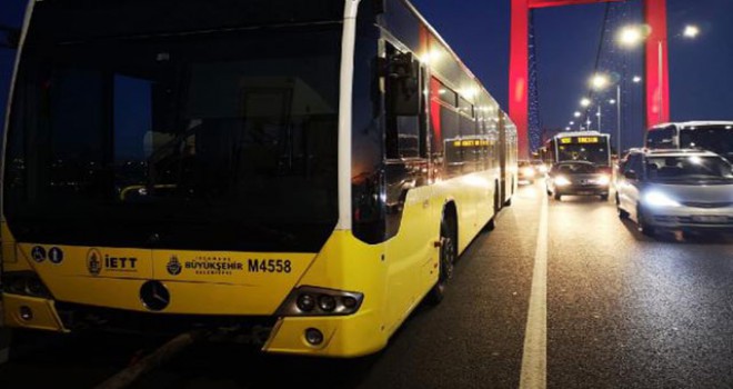 Metrobüs arızası köprü trafiğini felç etti