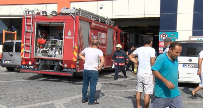 Bahçeşehir'de pazar yerinde yangın paniği