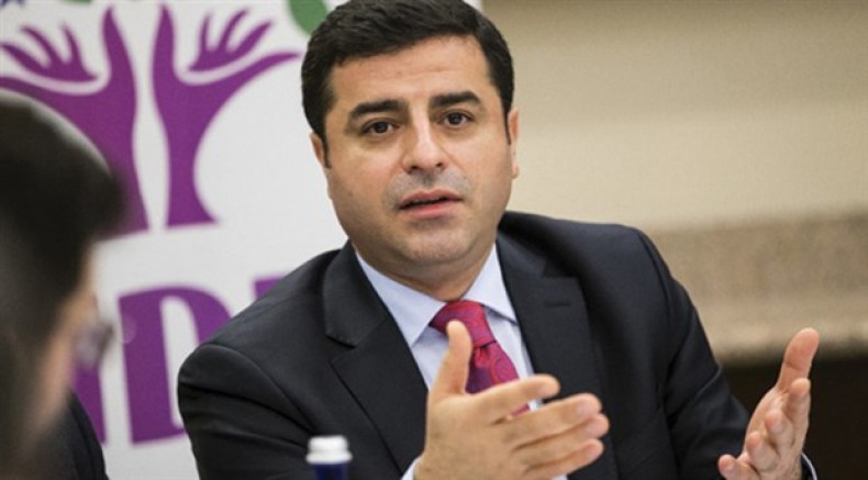  Demirtaş'tan 'Reina' mesajı