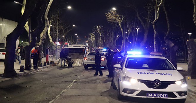 Motosiklet ile otomobil kafa kafaya çarpıştı: 2 ağır yaralı