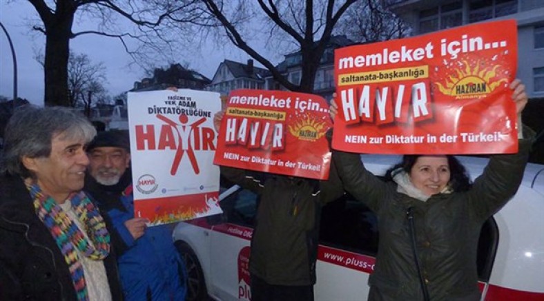 Hamburg HAZİRAN Meclisi: Memleket için 'Hayır'