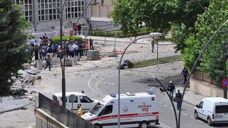 Mahkemede avukata, 'canlı bomba'ya 'rahmet' tepkisi