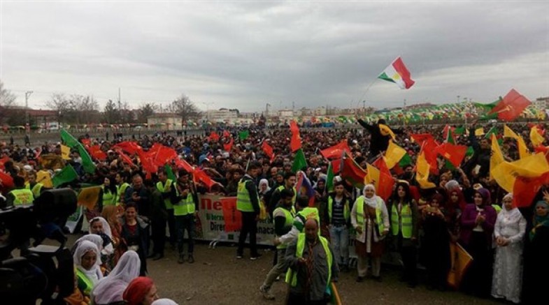 Newroz'a damgasını 'NA-HAYIR' sloganı vurdu