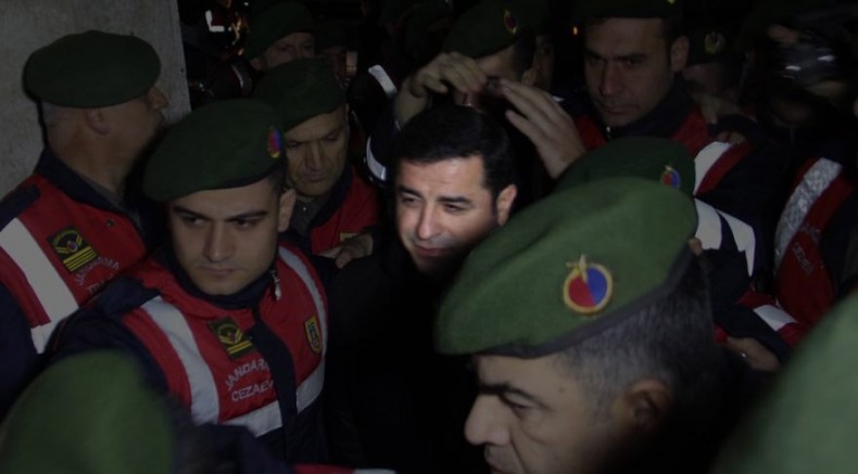 Selahattin Demirtaş PKK'yı lanetledi…