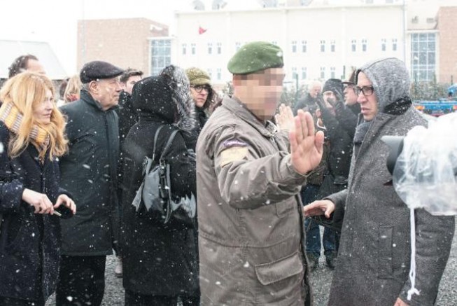 Silivri'de PEN'i jandarma durdurdu... 'Yalnız değilsiniz'